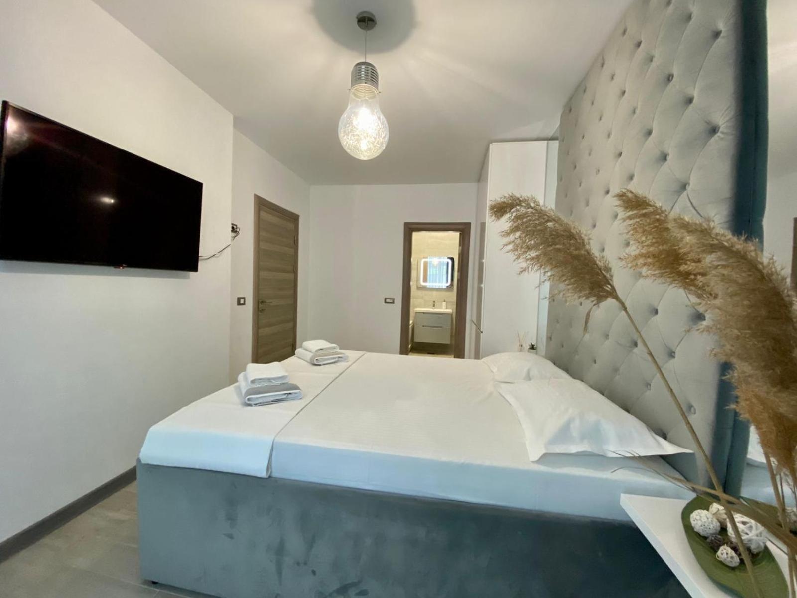 Iako Premium Apartament Năvodari Exteriör bild