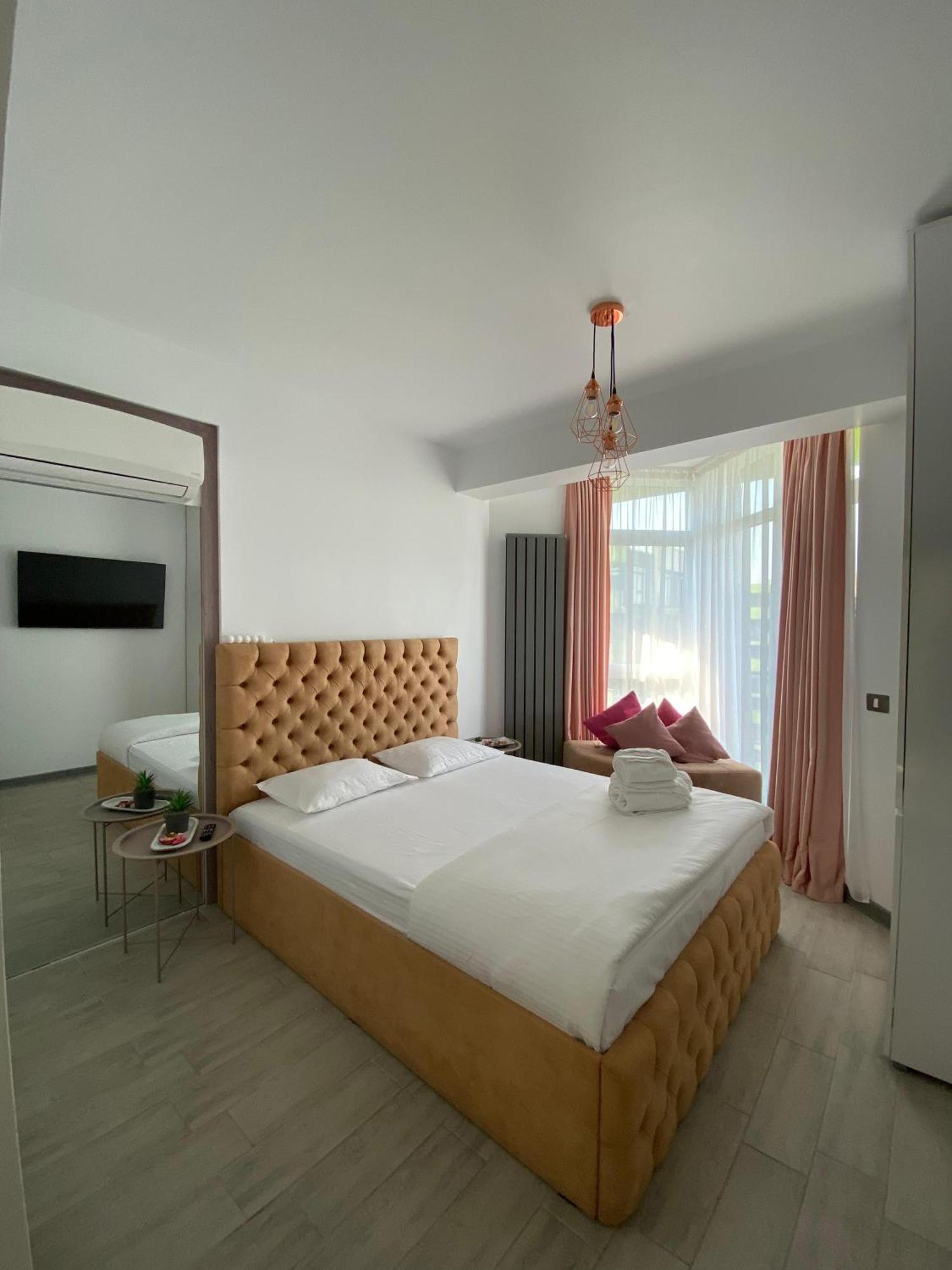 Iako Premium Apartament Năvodari Exteriör bild