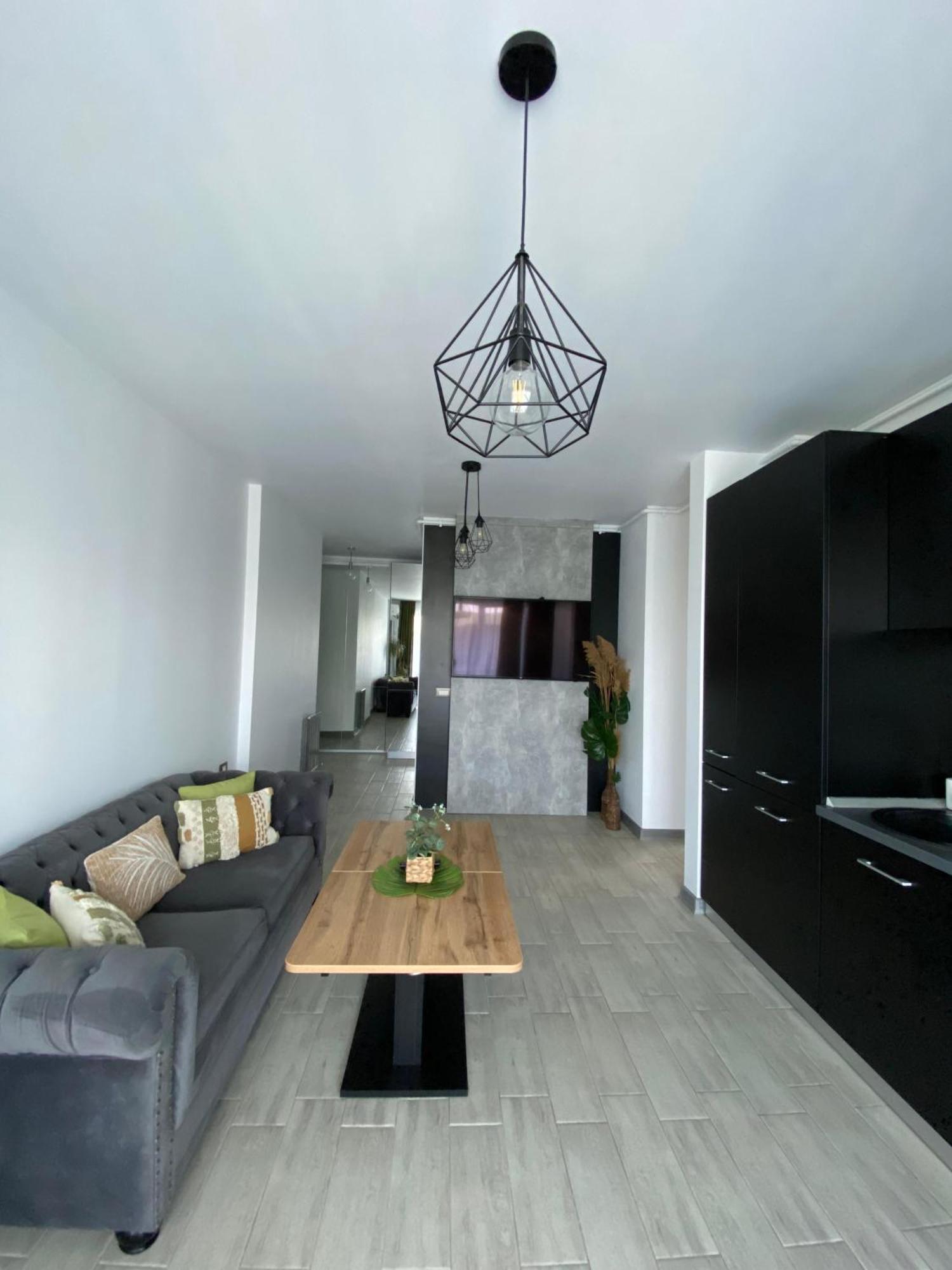Iako Premium Apartament Năvodari Exteriör bild